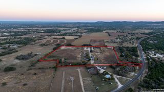 21.4 +/- AC FM 1077, Bandera, TX 78003