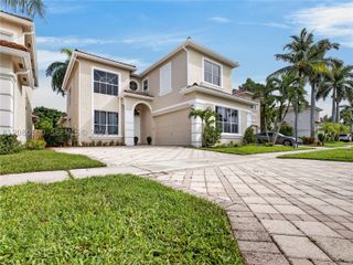 9648 Vineyard Ct, Boca Raton, FL 33428