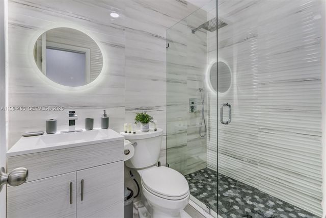 980 W 45th Pl Whole House, Hialeah, FL 33012