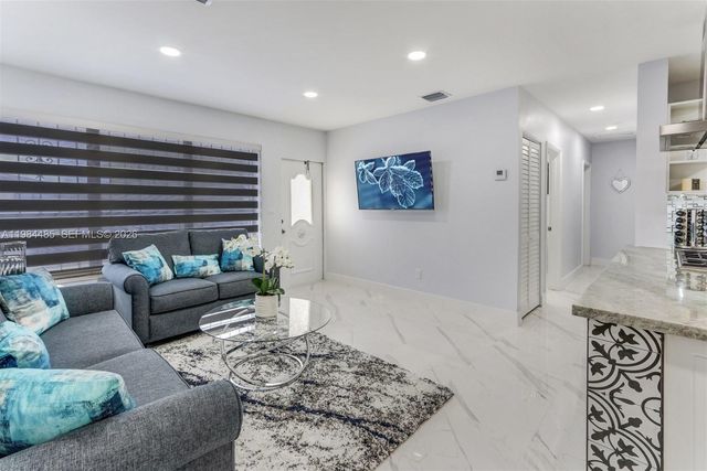 980 W 45th Pl Whole House, Hialeah, FL 33012