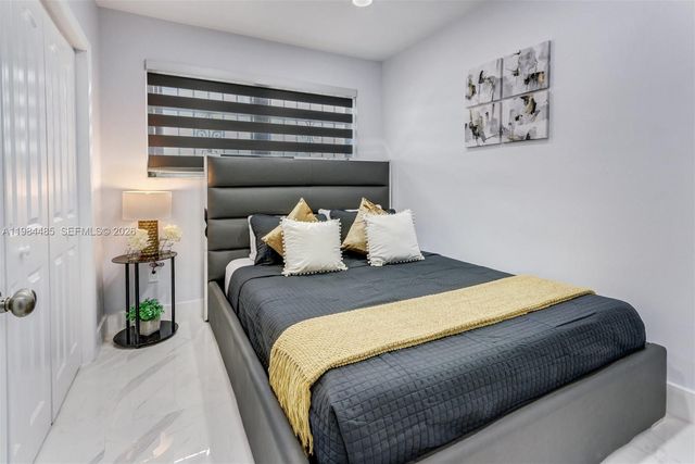 980 W 45th Pl Whole House, Hialeah, FL 33012