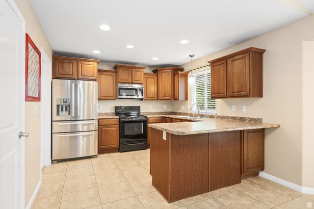 555 W 2350 N, Layton, UT 84041