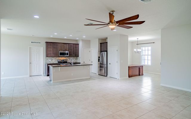 777 Indigo Street SE, Palm Bay, FL 32909