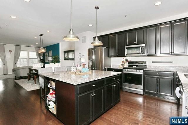 12-30 Plaza Road, Fair Lawn, NJ 07410