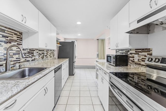 96 Main A3, Foxboro, MA 02035