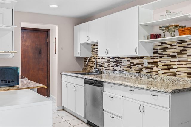 96 Main A3, Foxboro, MA 02035