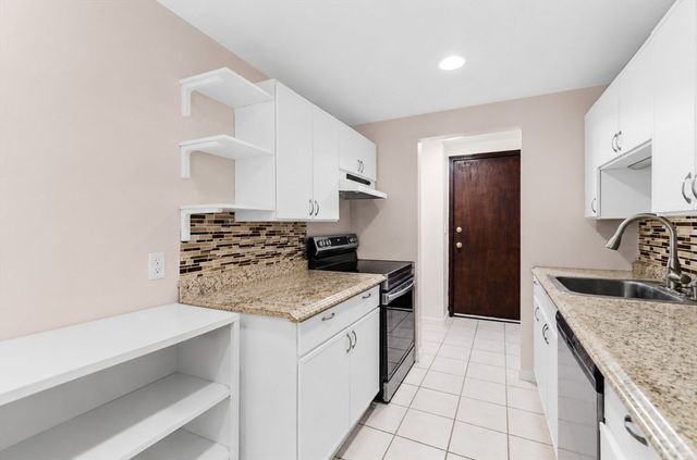 96 Main A3, Foxboro, MA 02035