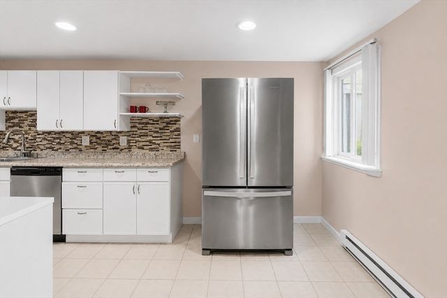 96 Main A3, Foxboro, MA 02035