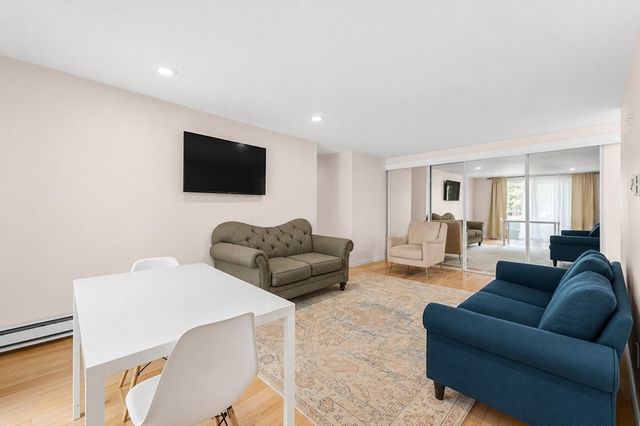 96 Main A3, Foxboro, MA 02035