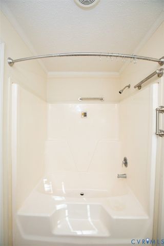 7718 Abilene Rd, Farmville, VA 23901