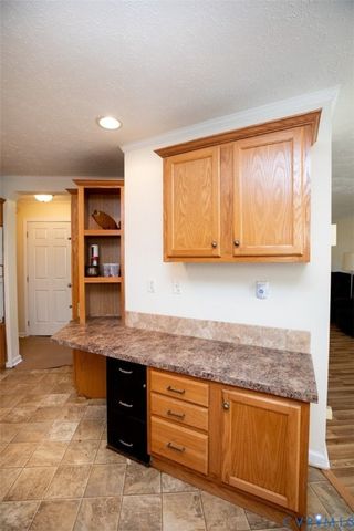 7718 Abilene Rd, Farmville, VA 23901