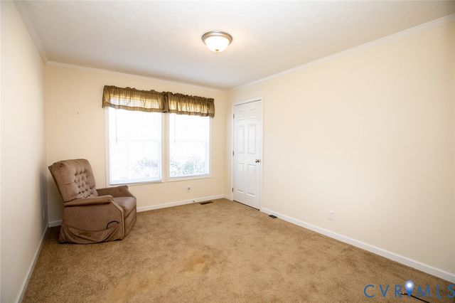 7718 Abilene Rd, Farmville, VA 23901