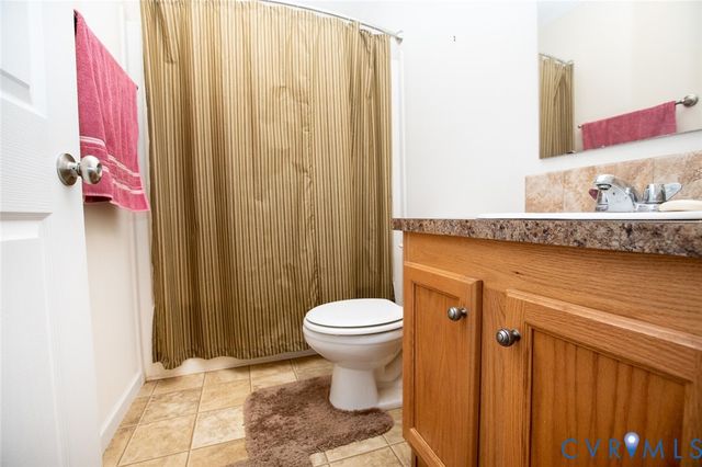 7718 Abilene Rd, Farmville, VA 23901