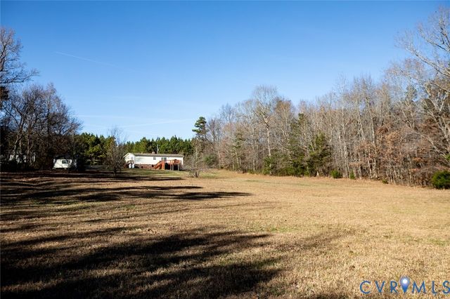 7718 Abilene Rd, Farmville, VA 23901