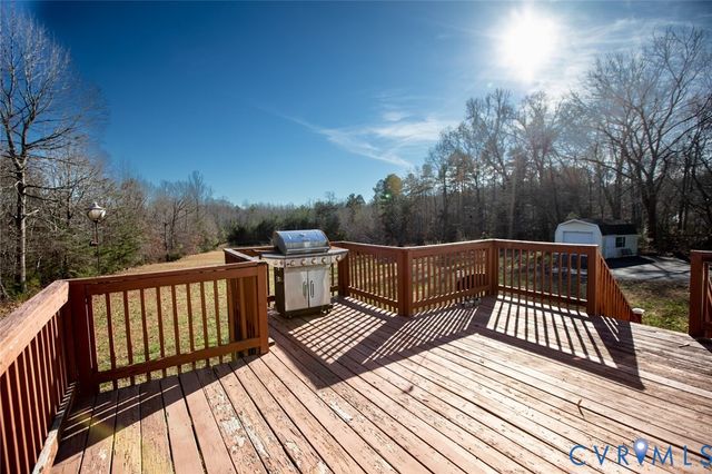 7718 Abilene Rd, Farmville, VA 23901