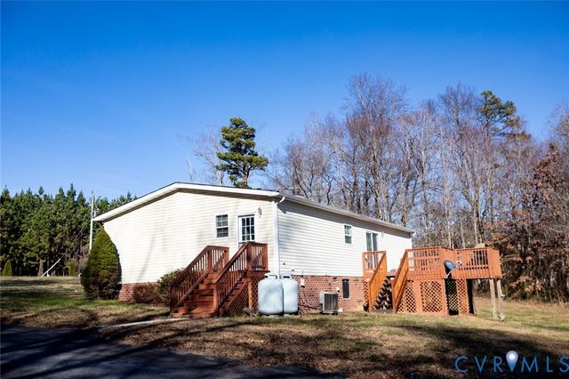 7718 Abilene Rd, Farmville, VA 23901