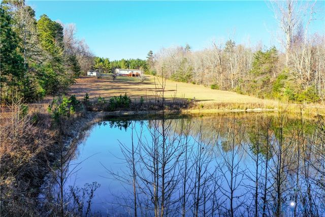 7718 Abilene Rd, Farmville, VA 23901