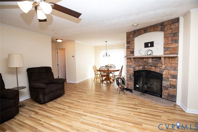 7718 Abilene Rd, Farmville, VA 23901