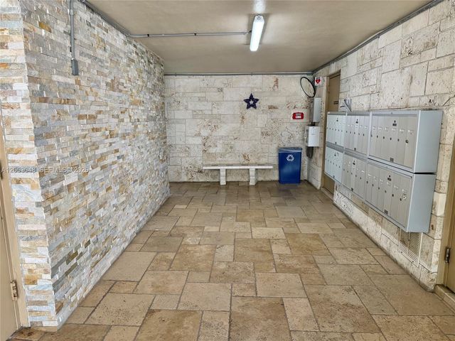 4700 Washington St 502, Hollywood, FL 33021