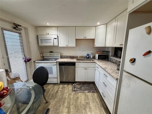 4700 Washington St 502, Hollywood, FL 33021