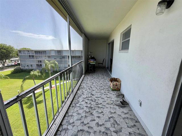 4700 Washington St 502, Hollywood, FL 33021