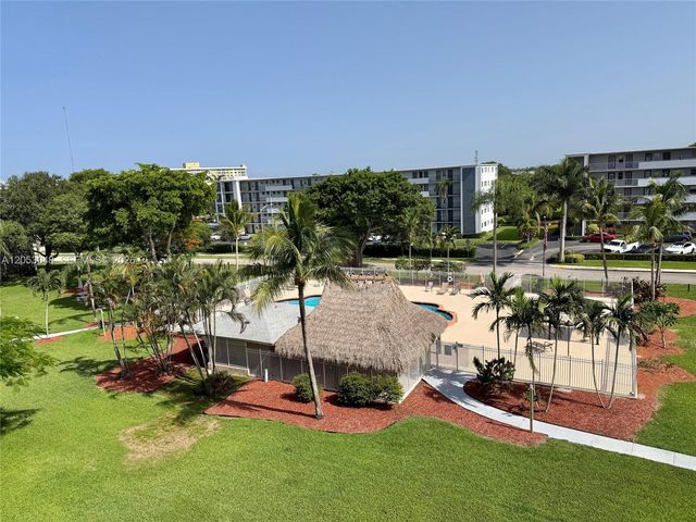 4700 Washington St 502, Hollywood, FL 33021