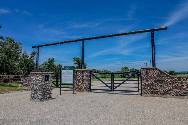 180 Wooded Crest, Palo Pinto, TX 76484