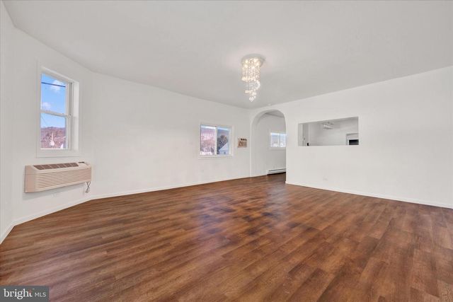 49-51 N WALNUT ST, Mount Carmel, PA 17851