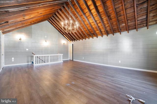 49-51 N WALNUT ST, Mount Carmel, PA 17851