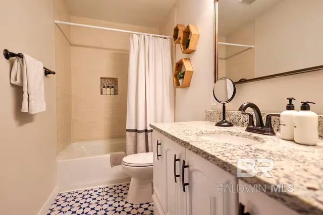 411 E Orange Avenue, Foley, AL 36535