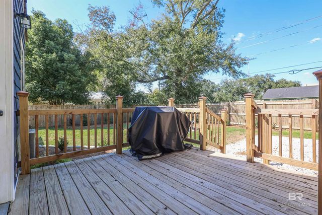 411 E Orange Avenue, Foley, AL 36535