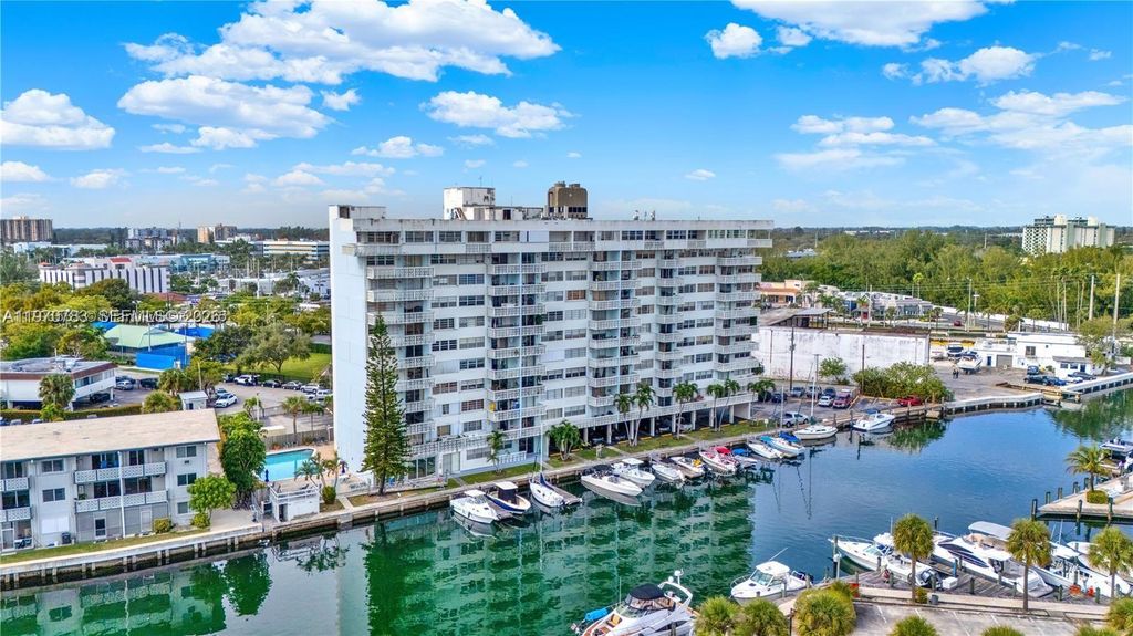 13155 Ixora Court 311, North Miami, FL 33181