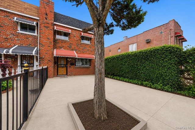 4165 Baychester Avenue, Bronx, NY 10466