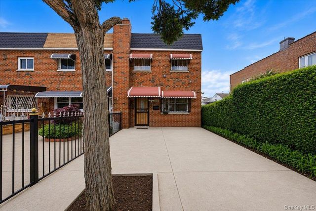 4165 Baychester Avenue, Bronx, NY 10466