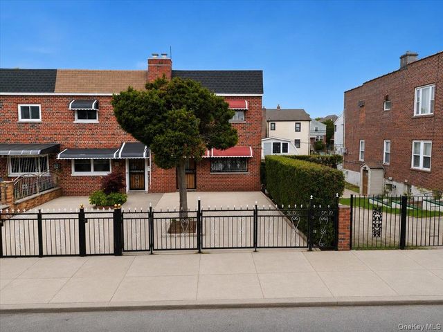 4165 Baychester Avenue, Bronx, NY 10466