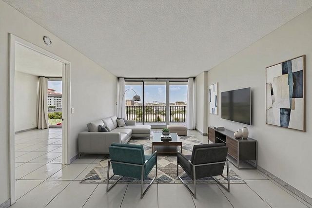 531 N Ocean Boulevard 805, Pompano Beach, FL 33062