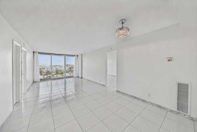 531 N Ocean Boulevard 805, Pompano Beach, FL 33062