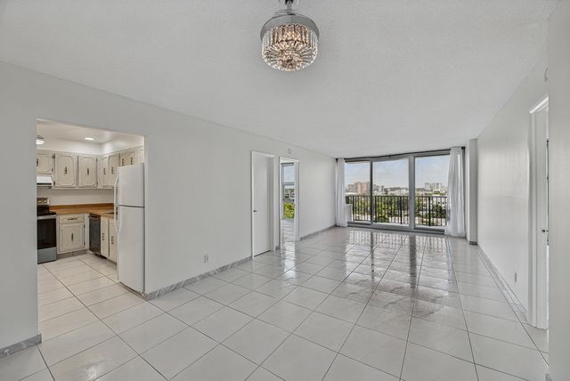 531 N Ocean Boulevard 805, Pompano Beach, FL 33062