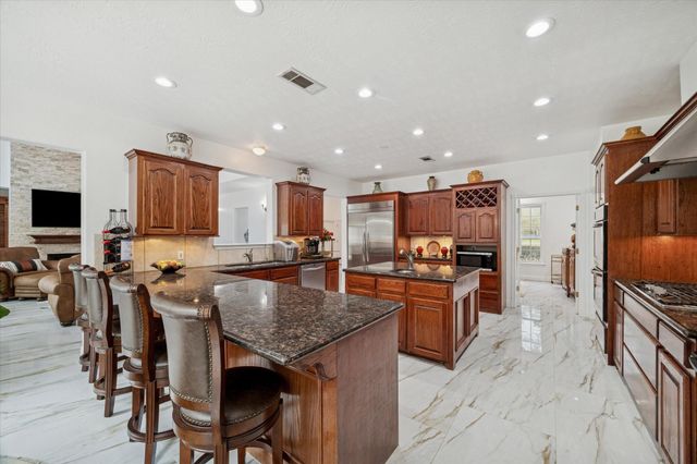 21992 Blazing Trail, New Caney, TX 77357