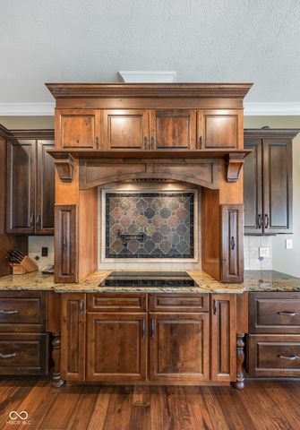 13400 Cambridge Cove Way, Fishers, IN 46055