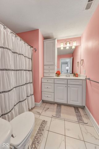 13400 Cambridge Cove Way, Fishers, IN 46055