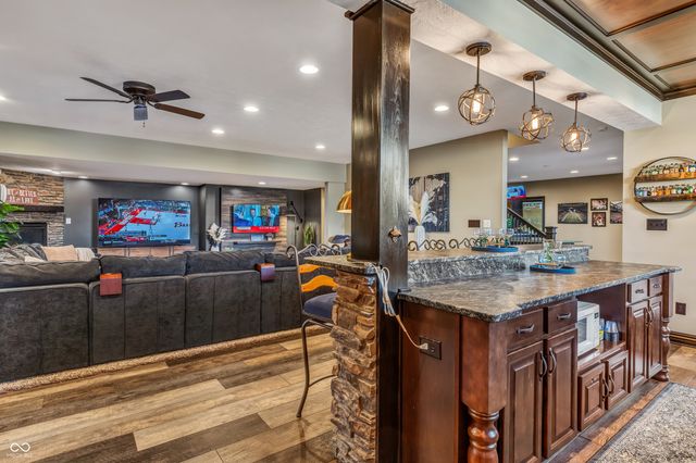 13400 Cambridge Cove Way, Fishers, IN 46055