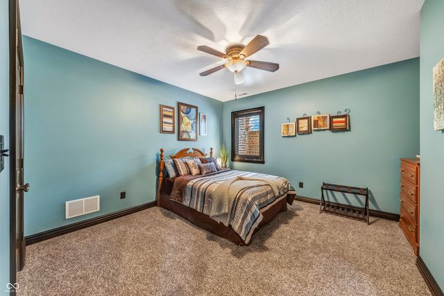 13400 Cambridge Cove Way, Fishers, IN 46055