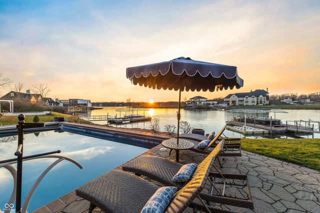 13400 Cambridge Cove Way, Fishers, IN 46055