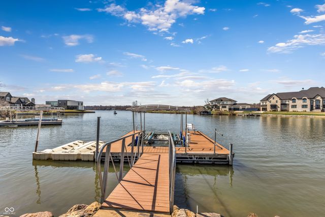 13400 Cambridge Cove Way, Fishers, IN 46055