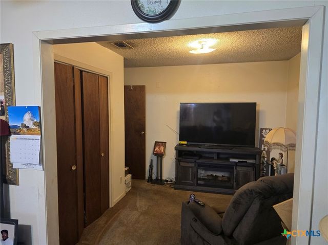 1517 School Street, Gonzales, TX 78629