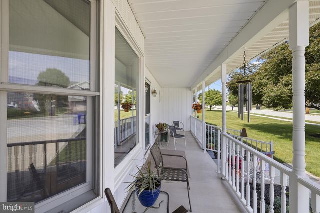 327 BEAVER ST, East Berlin, PA 17316