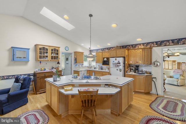327 BEAVER ST, East Berlin, PA 17316