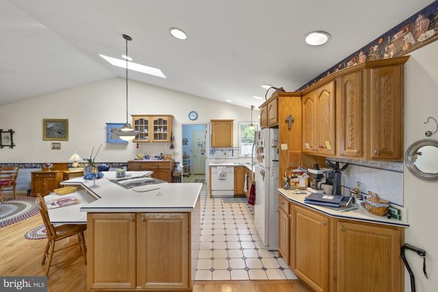 327 BEAVER ST, East Berlin, PA 17316