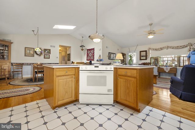 327 BEAVER ST, East Berlin, PA 17316